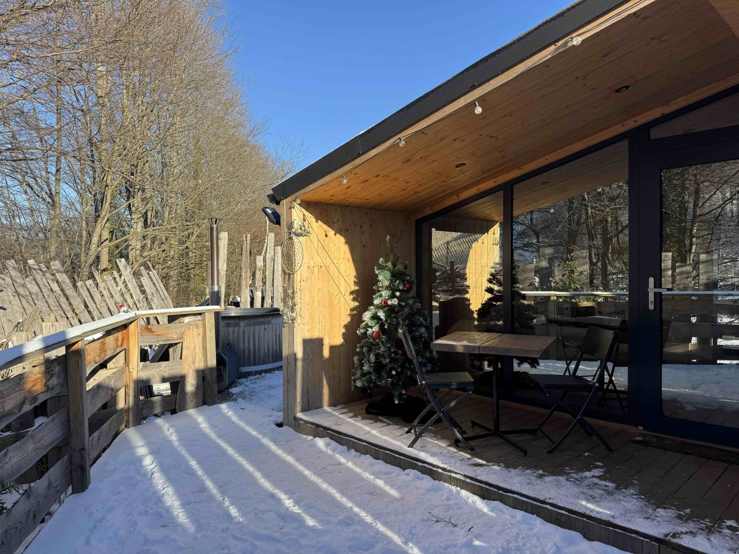 tiny-house-gite-insolite-bain-nordique-alsace
